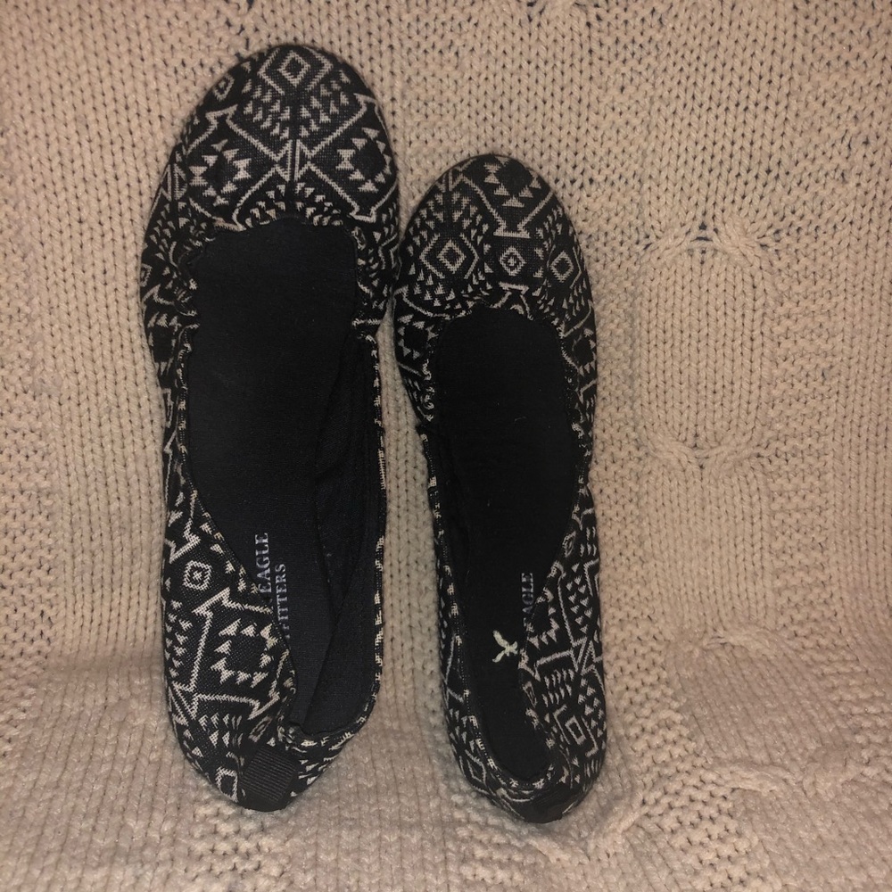 American Eagle Aztec flats. Final price.